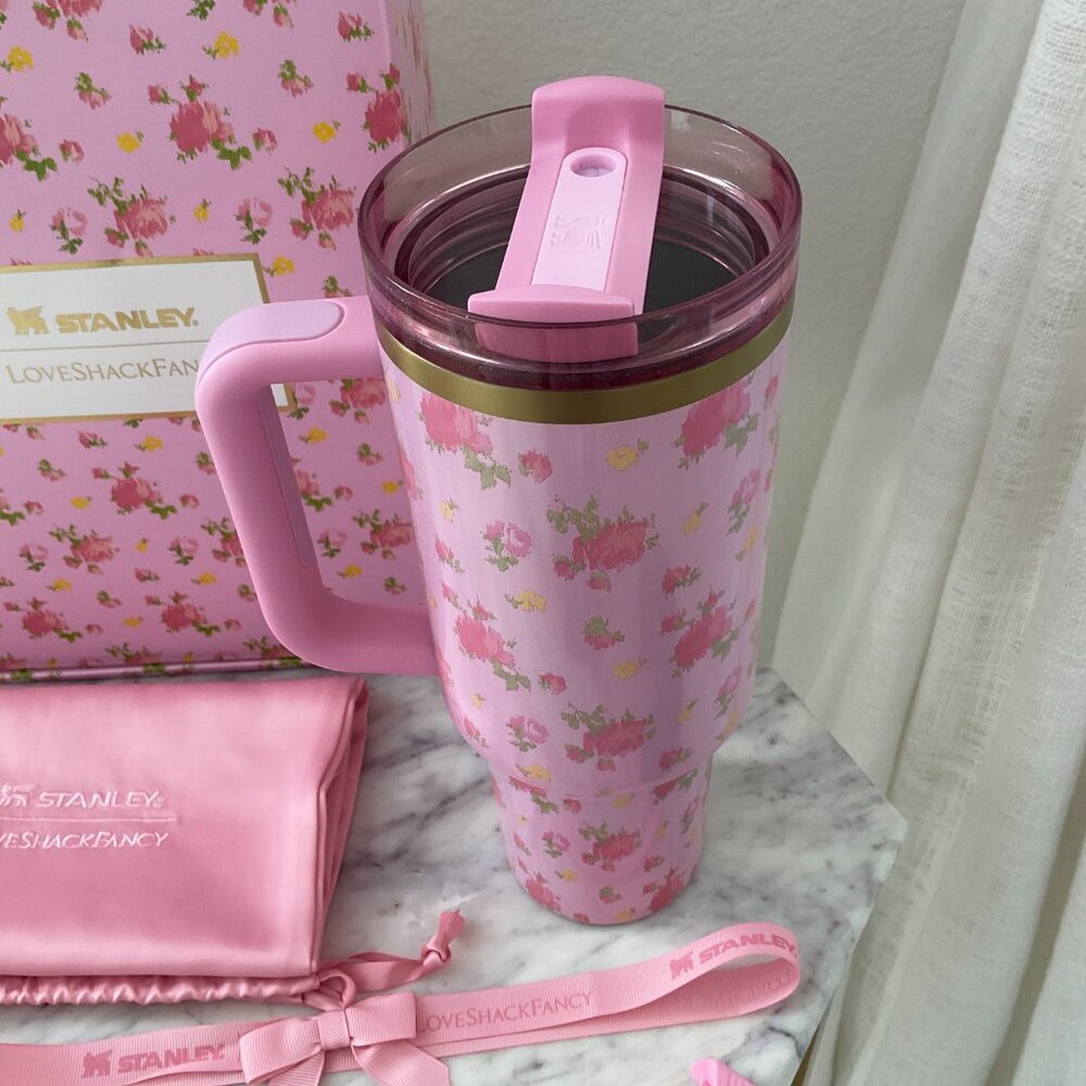 ๐ STANLEY x LoveShackFancy Quencher H2.0 Flowstate Tumbler 40oz Ibiza Sunset - Picture 3 of 12